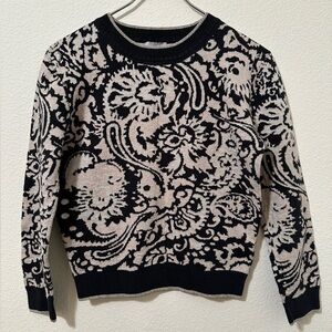 EUC H&M Paisley Brocade Black & Gray Sweater With Shimmer Threading